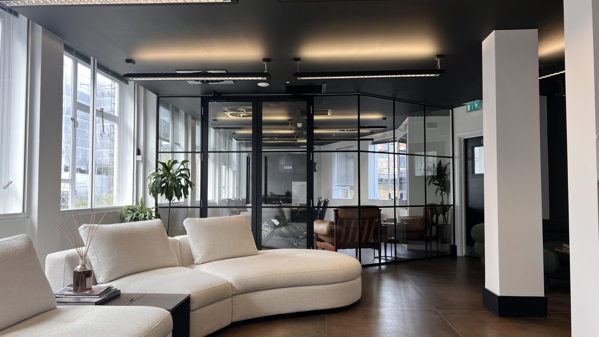 Атмосфера події в Daylight Commons